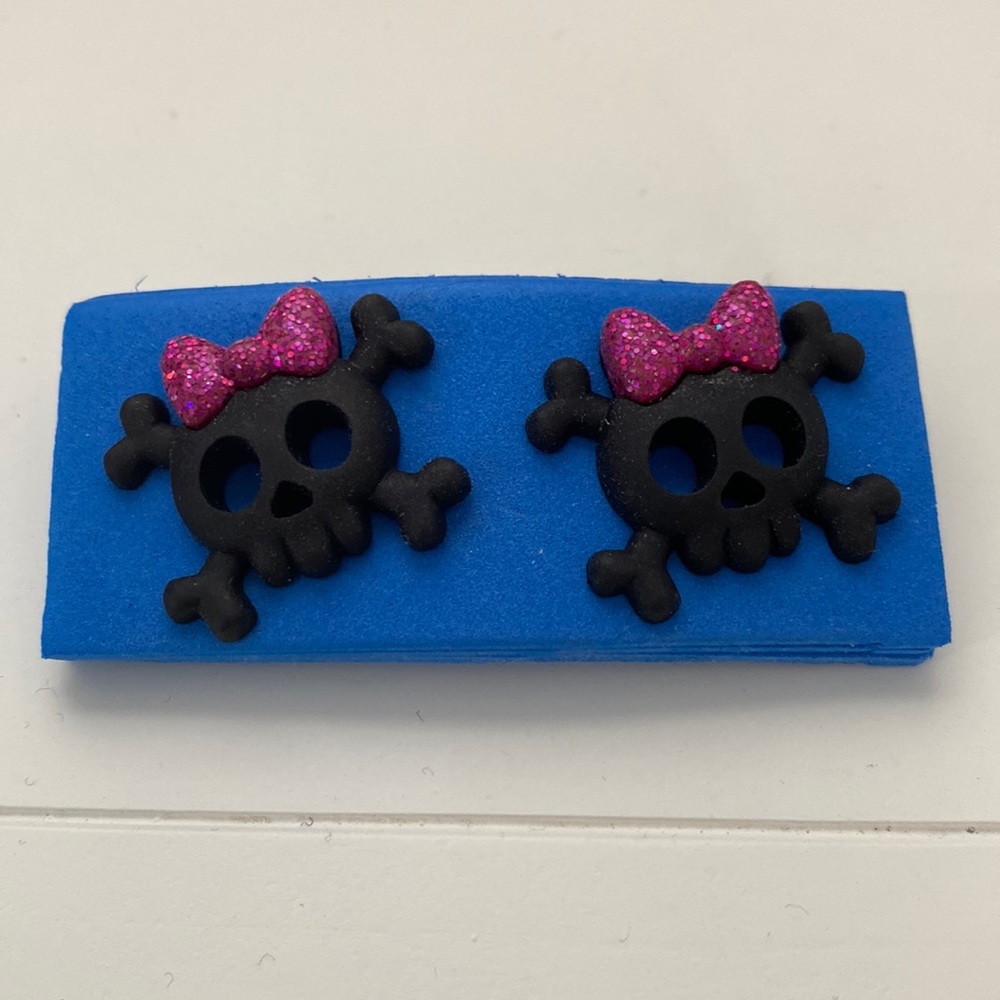 Skull earrings - Picture 2 of 5